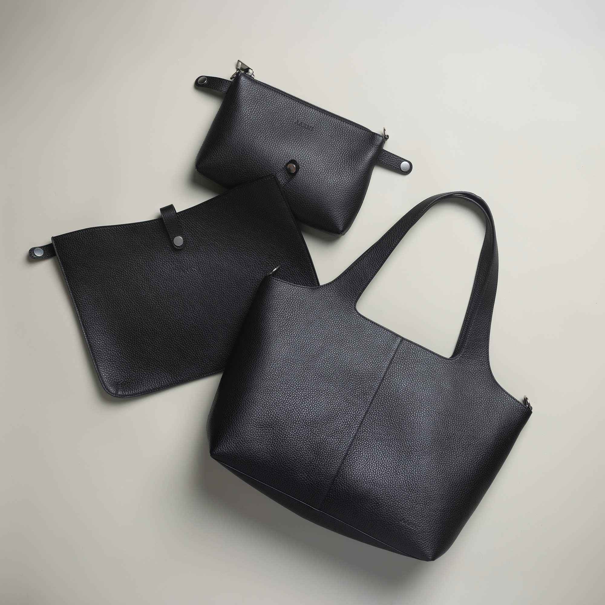 Aava Pouch Bag (Black)