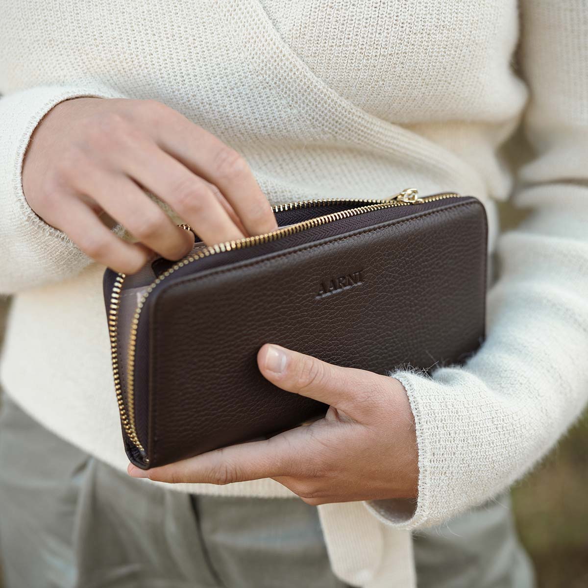 Elk Leather Clutch Wallet (Dark Brown)