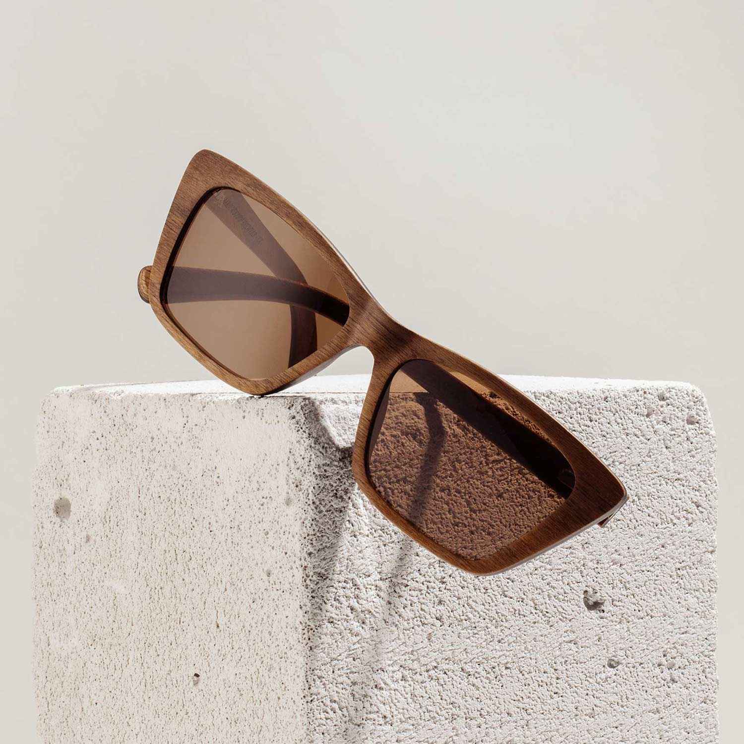 Fay - Walnut