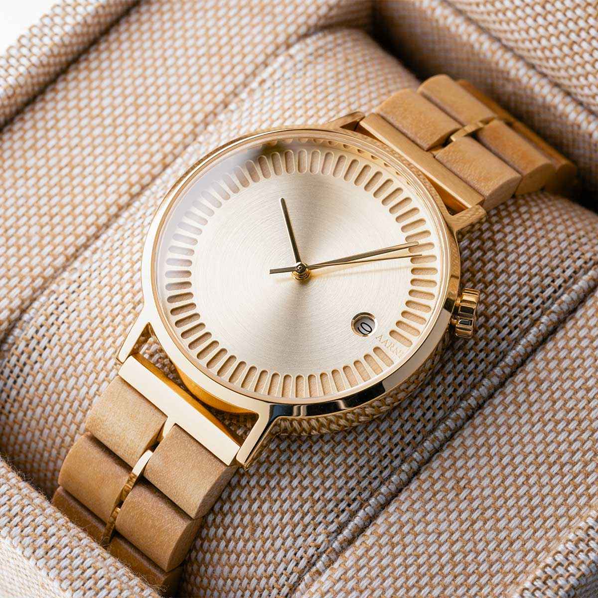 L38 Automatic - Gold