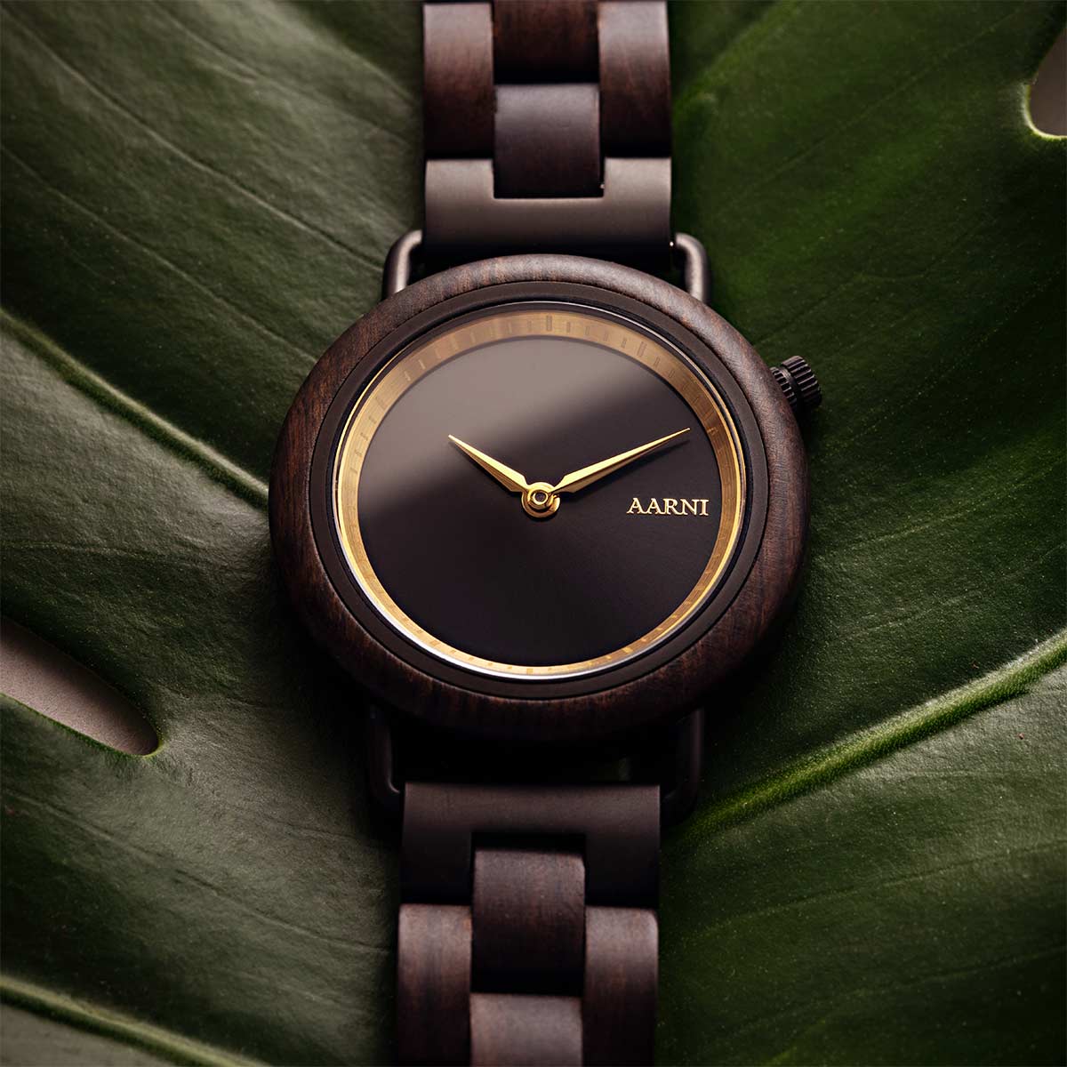 saga ebony leaf 1
