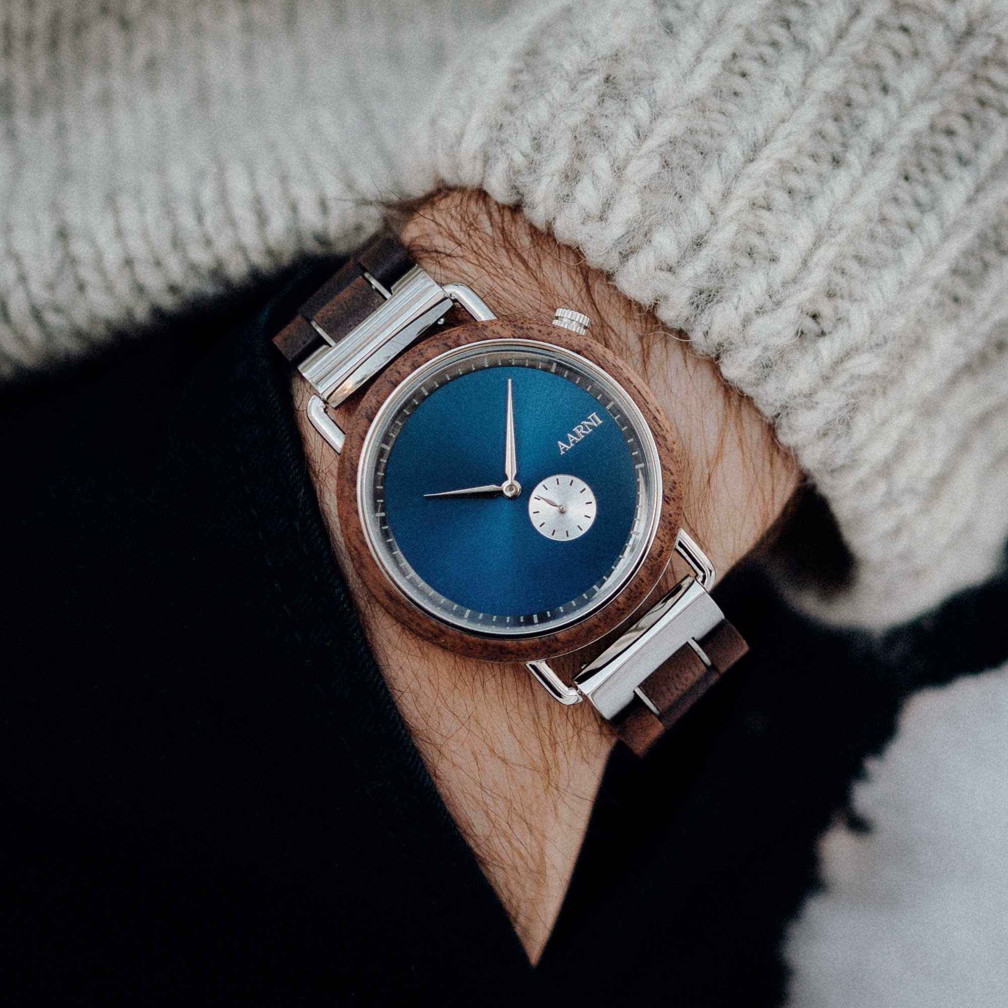 Sirius - Walnut