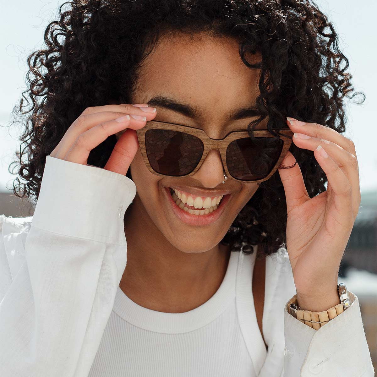 What You Should Know About Polarized Sunglasses - AARNI