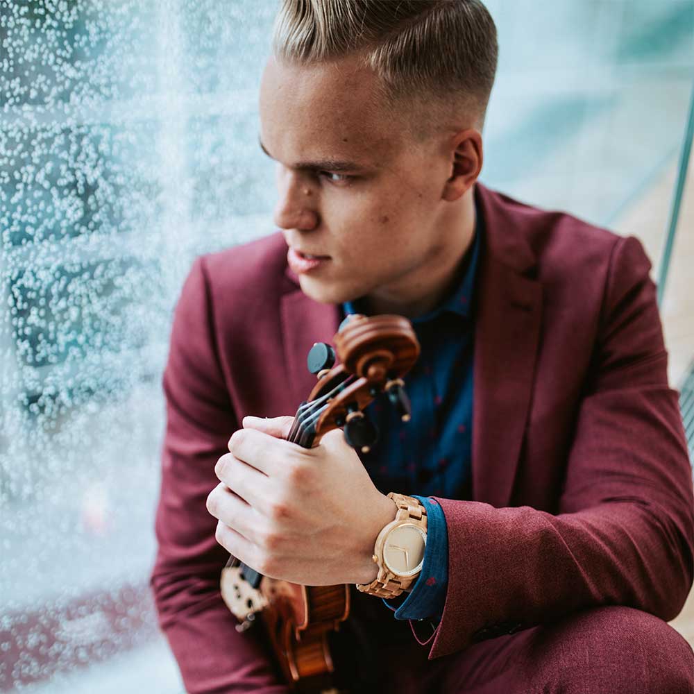 ONEVIOLIN – Ode to nature using just one violin - AARNI