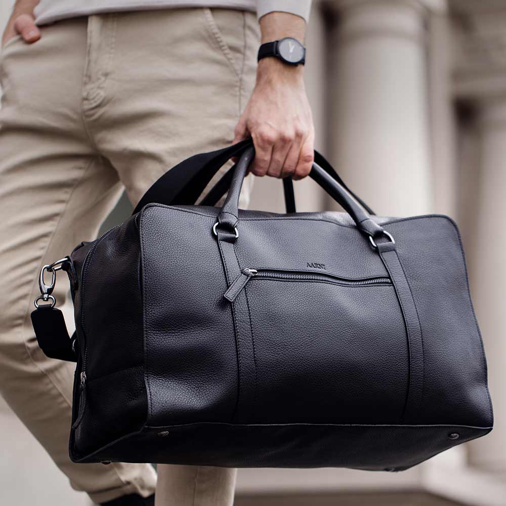 Black leather 2024 weekend bag